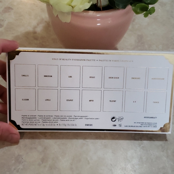 Vegan Beauty Pallete - Picture 4 of 5